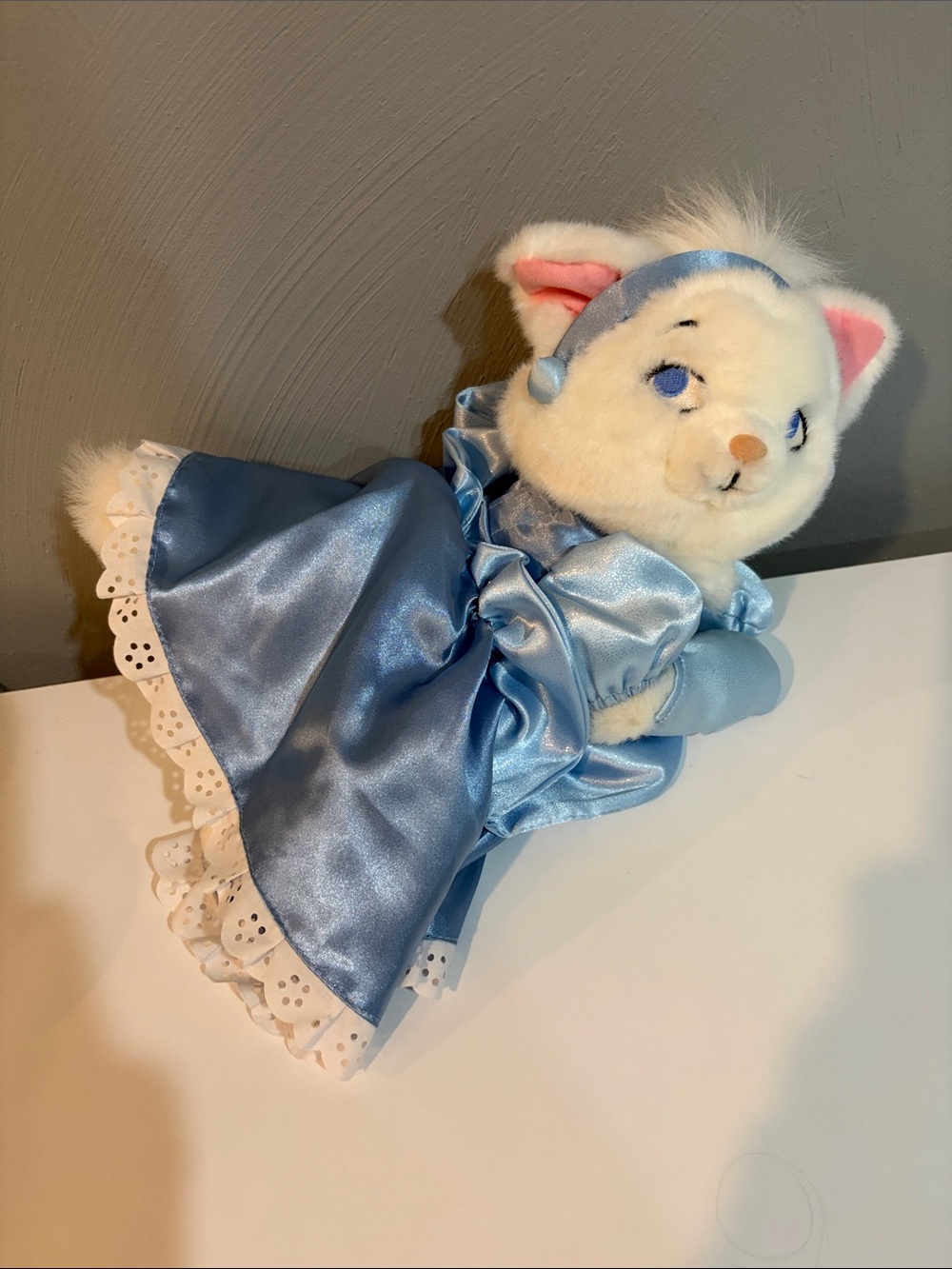 Disney Store Aristocrats Marie plush